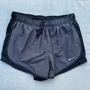 Women’s Nike Tempo dry fit running athletic shorts black grey Large